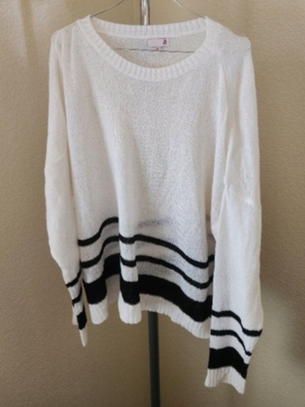SO Long Sleeve Pullover Lightweight Sweater
